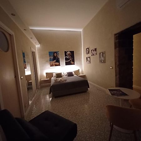 Domus Duomo B&B Napoli ภายนอก รูปภาพ